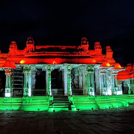 Hotel Varsha هامبي المظهر الخارجي الصورة