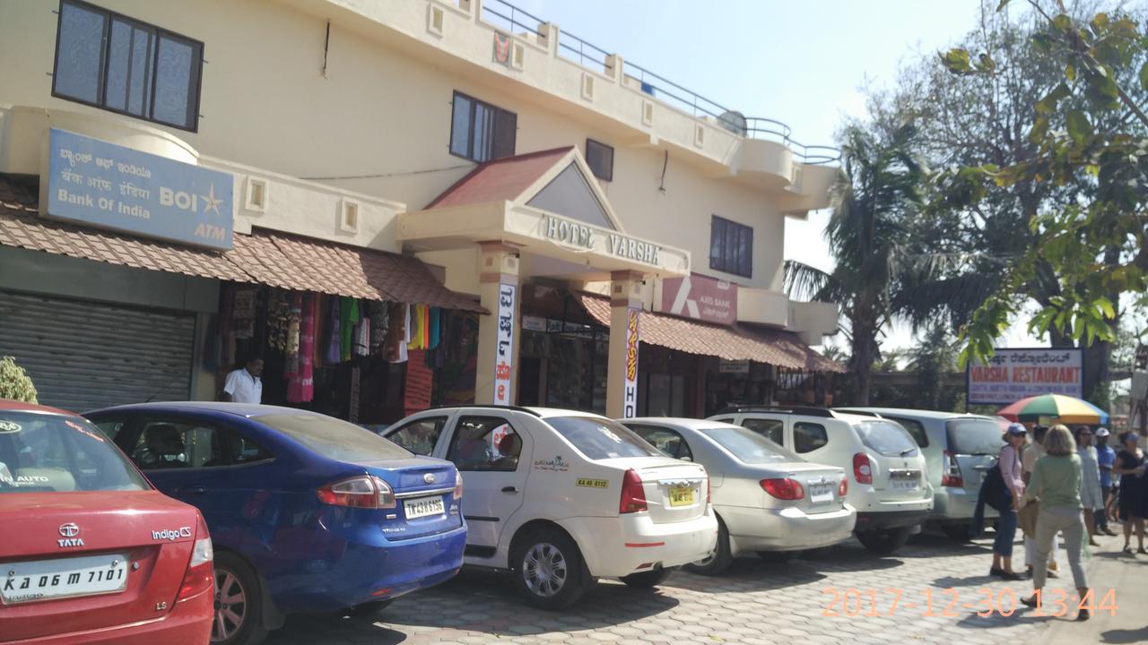 Hotel Varsha هامبي المظهر الخارجي الصورة