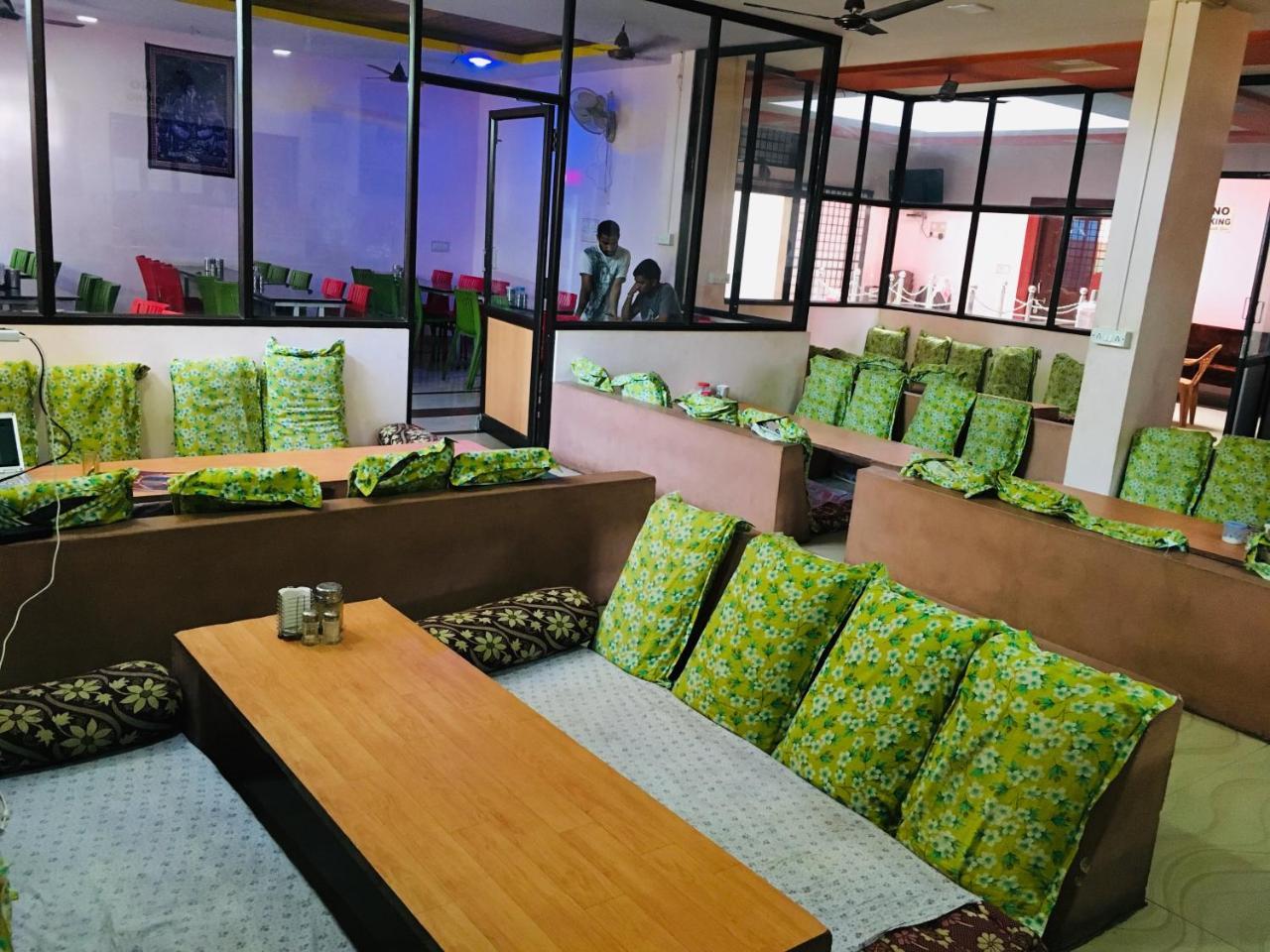 Hotel Varsha هامبي المظهر الخارجي الصورة